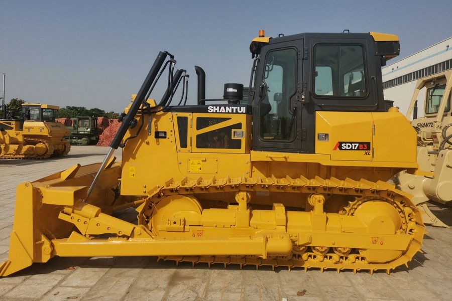 Shantui SD17B3 XL добрался до российского рынка Shantui SD17B3 XL добрался до российского рынка